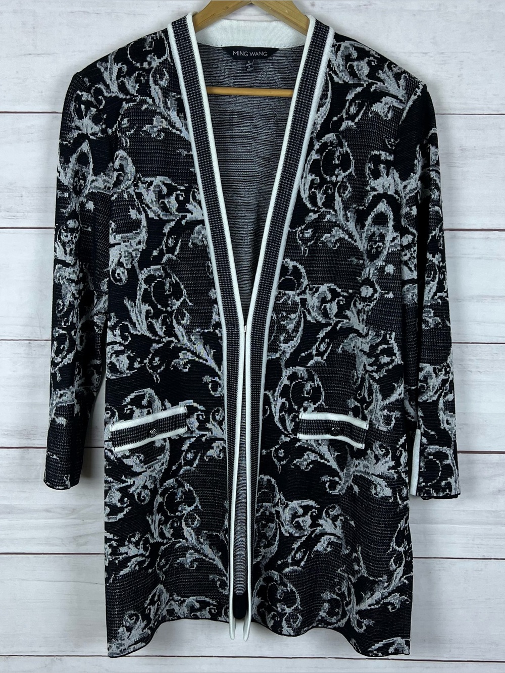 $295 Ming Wang Womens Heritage Fit Floral Jacquard Knit Cardigan Black Large